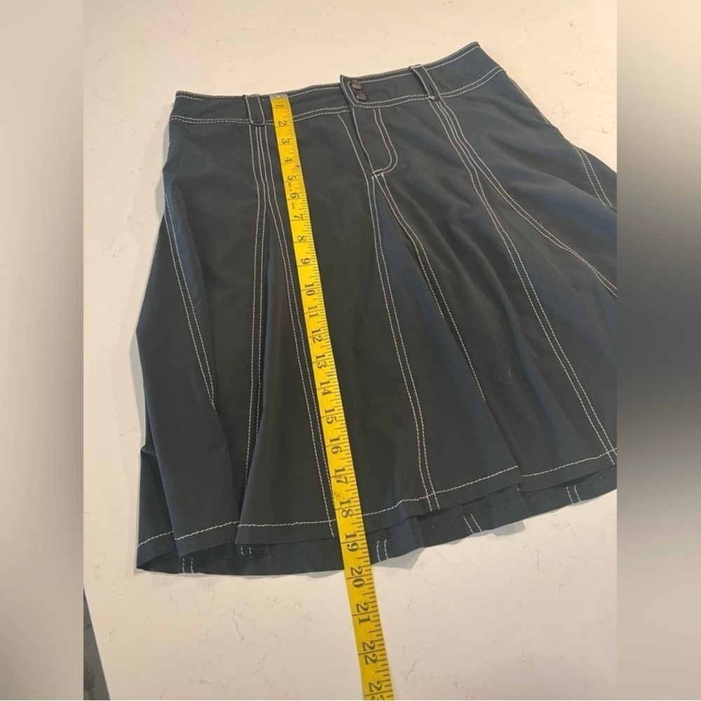 Athleta Whatever Pleated Taupe Skort Size 4 - Picture 6 of 9
